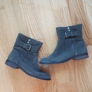 Splendid Charcoal Gray Suede Ankle Booties